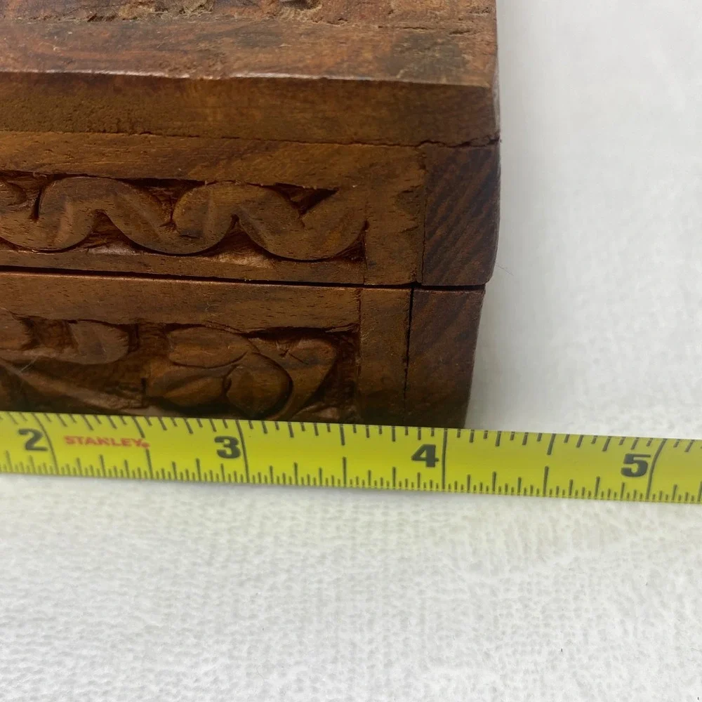 Hand‎ Carved Wooden Trinket Box Jewelry Keepsake Blue Velvet Lined